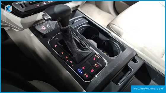 KIA CARNIVAL 11-SEATER LUXURY