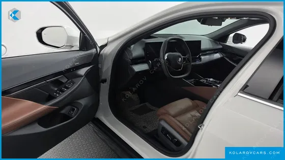 BMW 5 SERIES 530I XDRIVE