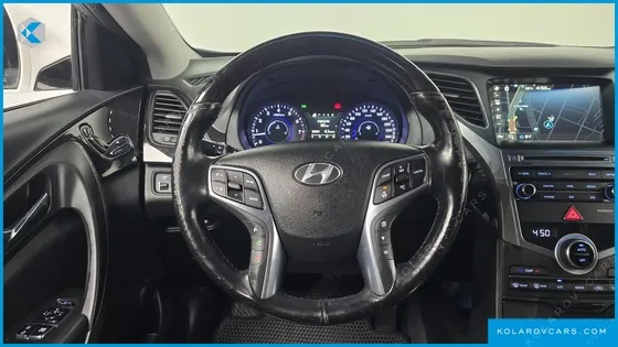 HYUNDAI GRANDEUR HG300 PREMIUM