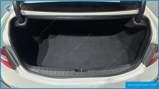 HYUNDAI GRANDEUR HG300 PREMIUM