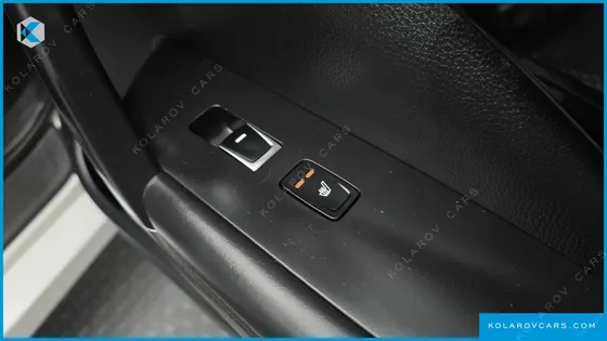 HYUNDAI GRANDEUR HG300 PREMIUM