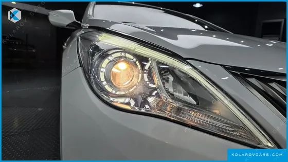HYUNDAI GRANDEUR HG300 PREMIUM
