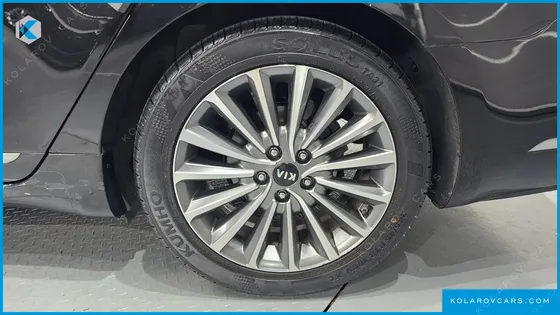 KIA K7 3.0 LPI LUXURY (RENTAL CAR)