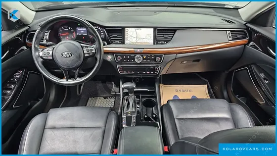 KIA K7 3.0 LPI LUXURY (RENTAL CAR)