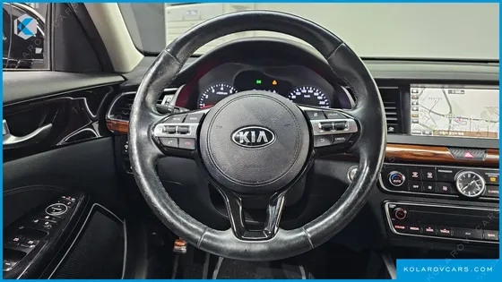 KIA K7 3.0 LPI LUXURY (RENTAL CAR)
