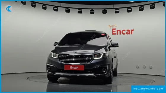 KIA CARNIVAL 7-SEATER LIMOUSINE