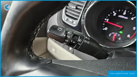 KIA CARNIVAL 7-SEATER LIMOUSINE