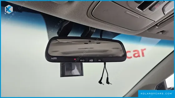 KIA CARNIVAL 7-SEATER LIMOUSINE