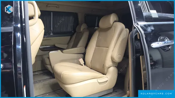 KIA CARNIVAL 9-SEATER HI-LIMOUSINE
