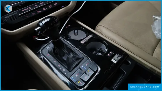 KIA CARNIVAL 9-SEATER HI-LIMOUSINE