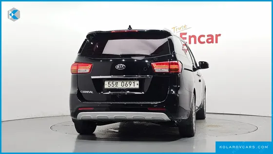 KIA CARNIVAL 9-SEATER PRESTIGE