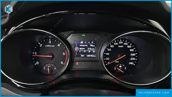 KIA CARNIVAL 9-SEATER PRESTIGE