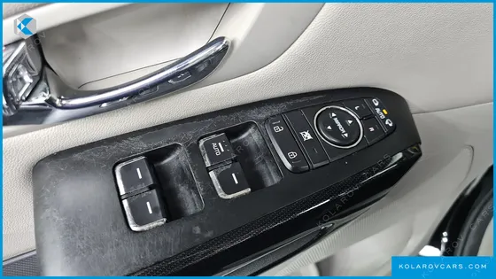 KIA CARNIVAL 9-SEATER PRESTIGE