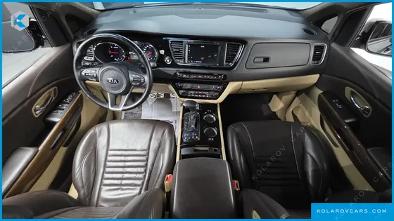 KIA CARNIVAL 9-SEATER HI-LIMOUSINE