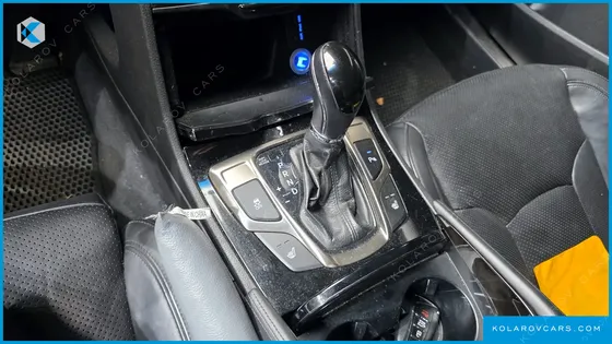 HYUNDAI GRANDEUR HG240 LUXURY