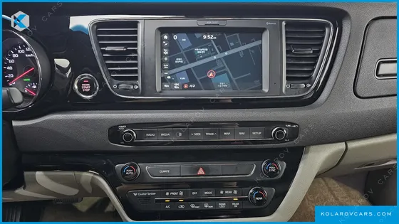 KIA CARNIVAL 9-SEATER PRESTIGE