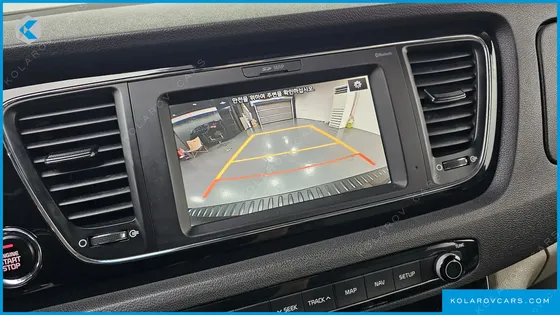 KIA CARNIVAL 9-SEATER PRESTIGE