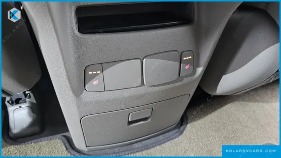 KIA CARNIVAL 9-SEATER PRESTIGE