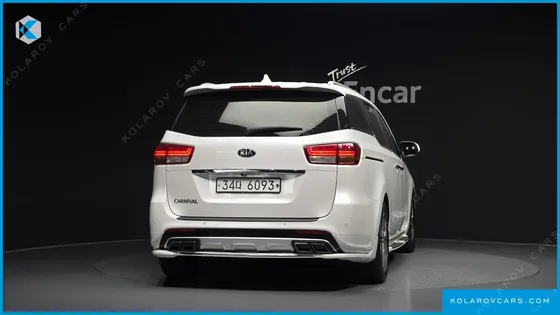 KIA CARNIVAL 9-SEATER NOBLESSE