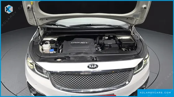 KIA CARNIVAL 9-SEATER NOBLESSE