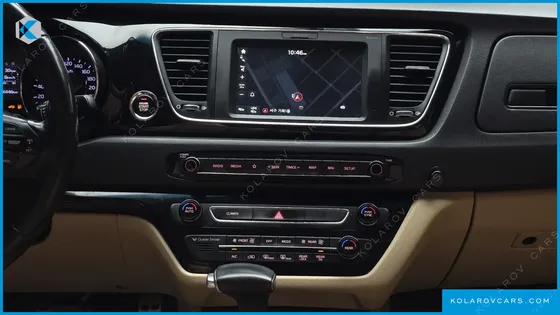 KIA CARNIVAL 9-SEATER NOBLESSE