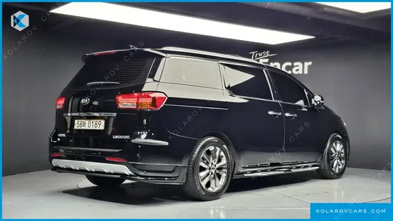 KIA CARNIVAL GASOLINE 7-SEATER LIMOUSINE