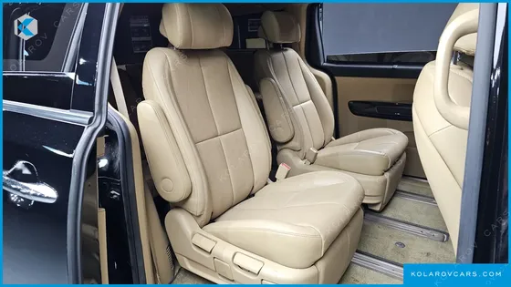 KIA CARNIVAL GASOLINE 7-SEATER LIMOUSINE