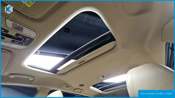 KIA CARNIVAL GASOLINE 7-SEATER LIMOUSINE