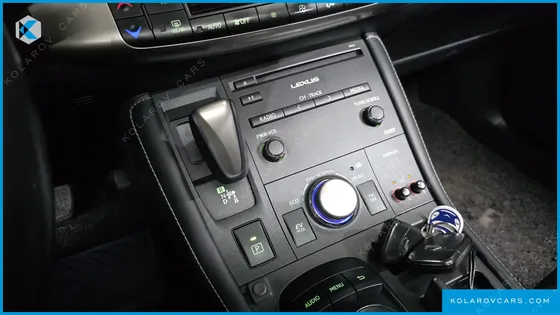 LEXUS CT200H 1.8 SUPREME