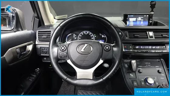 LEXUS CT200H 1.8 SUPREME