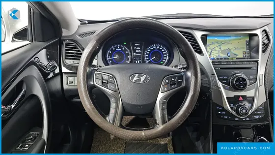 HYUNDAI GRANDEUR LPG HG300 TAXI