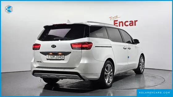 KIA CARNIVAL 9-SEATER PRESTIGE