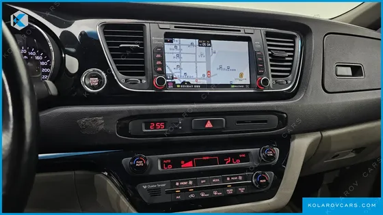 KIA CARNIVAL 9-SEATER PRESTIGE