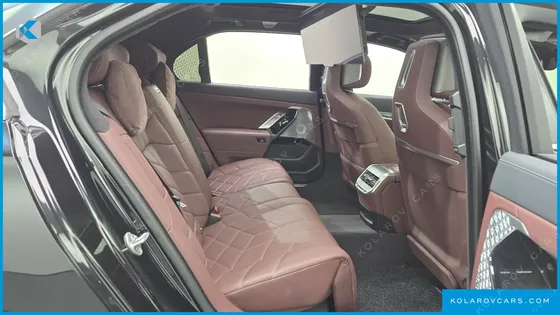 BMW I7 XDRIVE 60 DESIGN PURE EXCELLENCE