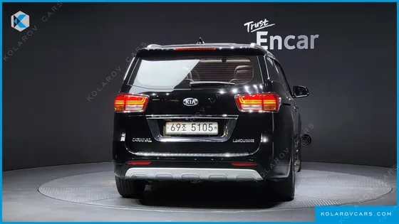 KIA CARNIVAL 7-SEATER LIMOUSINE