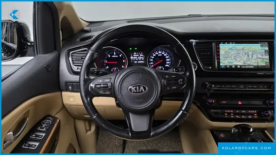 KIA CARNIVAL 9-SEATER HI-LIMOUSINE