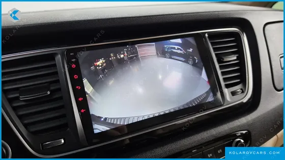 KIA CARNIVAL 9-SEATER HI-LIMOUSINE
