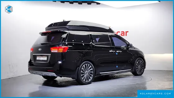 KIA CARNIVAL 11-SEATER HI-LIMOUSINE