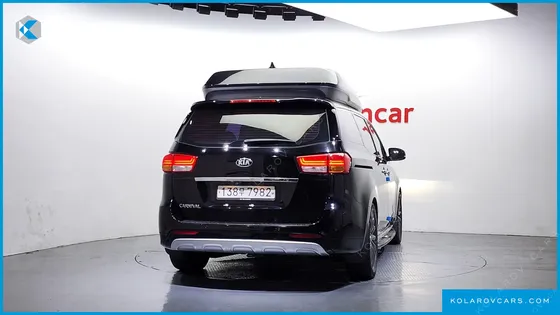 KIA CARNIVAL 11-SEATER HI-LIMOUSINE