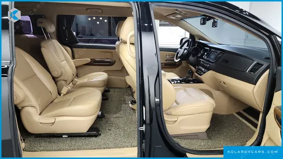 KIA CARNIVAL 11-SEATER HI-LIMOUSINE