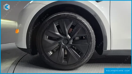 TESLA MODEL Y LONG RANGE AWD