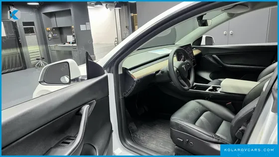 TESLA MODEL Y LONG RANGE AWD