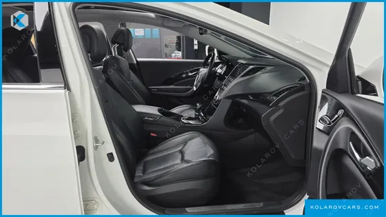 HYUNDAI GRANDEUR HG240 LUXURY