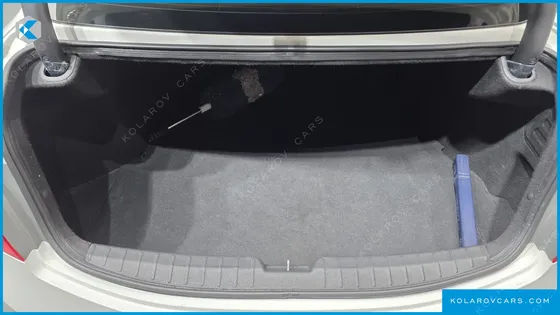 HYUNDAI GRANDEUR HG240 LUXURY