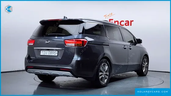 KIA CARNIVAL 9-SEATER NOBLESSE