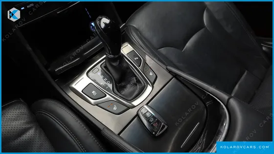 HYUNDAI GRANDEUR HG240 MODERN