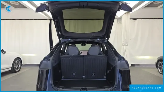 TESLA MODEL Y L LONG RANGE AWD