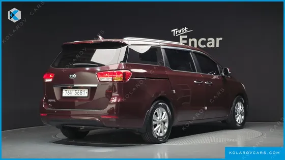 KIA CARNIVAL 11-SEATER LUXURY