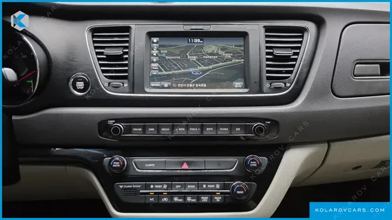 KIA CARNIVAL 11-SEATER LUXURY