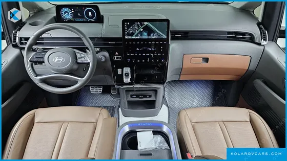 HYUNDAI STARIA HEV 1.6 LOUNGE 7-SEATER